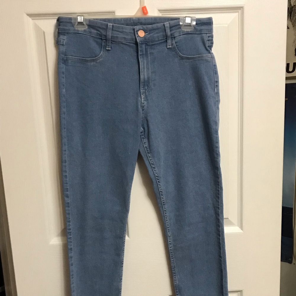 H&M Jeans - Picture 1 of 5